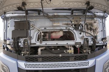���J6V �캽�� 380���� 4X2 10�� 6.8����س�ͼƬ