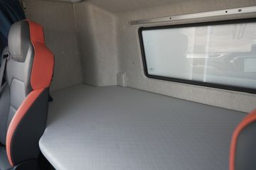 ���J6V �캽�� 380���� 4X2 10�� 6.8����س�ͼƬ