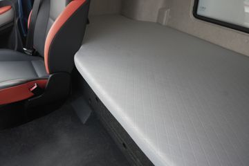 ���J6V �캽�� 380���� 4X2 10�� 6.8����س�ͼƬ