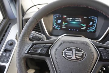 ���J6V �캽�� 380���� 4X2 10�� 6.8����س�ͼƬ