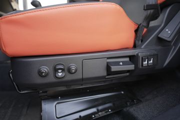 ���J6V �캽�� 380���� 4X2 10�� 6.8����س�ͼƬ