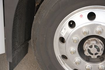 ���J6V �캽�� 380���� 4X2 10�� 6.8����س�ͼƬ
