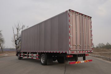 һ�����J6V ��Ӣ�� 7.8L���� 320���� 4X2 һ�����8�� 9.6����ʽ�ػ���ͼƬ