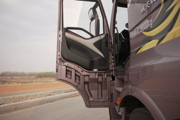 ���J6V Pro ��Ӣ�� 7.8L���� 320���� 4X2 һ�����8�� 9.6����ʽ�ػ���ͼƬ