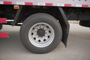 ���J6V Pro ��Ӣ�� 7.8L���� 320���� 4X2 һ�����8�� 9.6����ʽ�ػ���ͼƬ