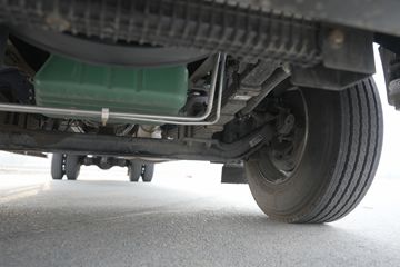 ���J6V Pro ��Ӣ�� 7.8L���� 320���� 4X2 һ�����8�� 9.6����ʽ�ػ���ͼƬ