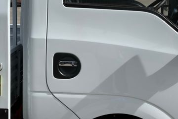 ����;��T5E Һɲ 4.03�׵��Ŵ��綯����΢�� �д��º�56.67kWhͼƬ