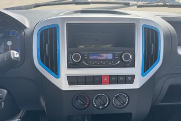 ����;��T5E Һɲ 4.03�׵��Ŵ��綯����΢�� �д��º�56.67kWhͼƬ