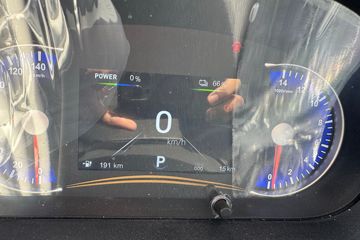 ����;��T5E Һɲ 4.03�׵��Ŵ��綯����΢�� �д��º�56.67kWhͼƬ
