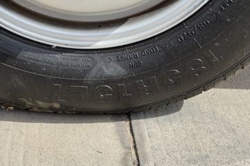 ����;��T5E Һɲ 4.03�׵��Ŵ��綯����΢�� �д��º�56.67kWhͼƬ