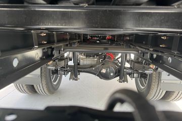 ����;��T5E Һɲ 4.03�׵��Ŵ��綯����΢�� �д��º�56.67kWhͼƬ