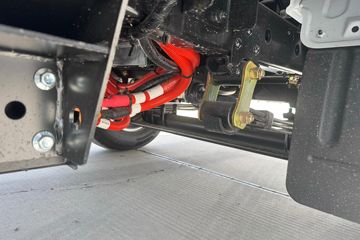 ����;��T5E Һɲ 4.03�׵��Ŵ��綯����΢�� �д��º�56.67kWhͼƬ
