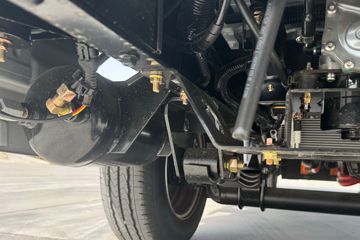����;��T5E Һɲ 4.03�׵��Ŵ��綯����΢�� �д��º�56.67kWhͼƬ