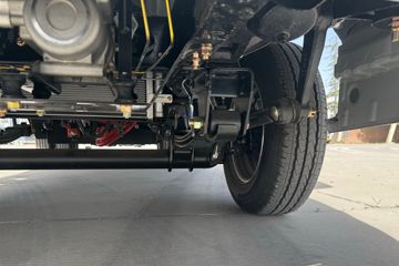 ����;��T5E Һɲ 4.03�׵��Ŵ��綯����΢�� �д��º�56.67kWhͼƬ