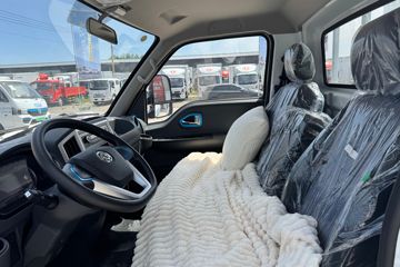 ����;��T9E Һɲ 4.005�׵��Ŵ��綯����΢�� �д��º�62kWhͼƬ