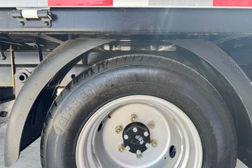 ����;��T9E Һɲ 4.005�׵��Ŵ��綯����΢�� �д��º�62kWhͼƬ