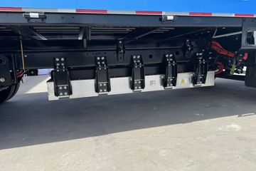 ����;��T9E Һɲ 4.005�׵��Ŵ��綯����΢�� �д��º�62kWhͼƬ