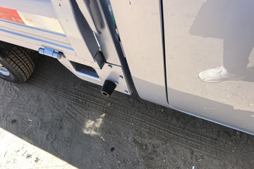 ��������Q����ʽ 1.6L���� 120���� 2.5��˫������΢��ͼƬ