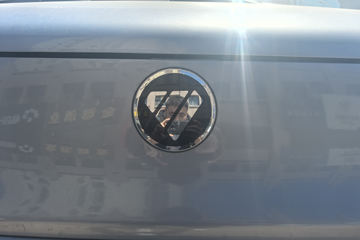 ��������Q����ʽ 1.6L���� 120���� 2.5��˫������΢��ͼƬ