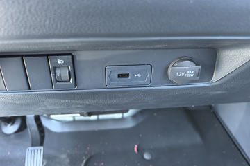 ��������Q����ʽ 1.6L���� 120���� 2.5��˫������΢��ͼƬ