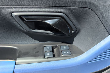 ��������Q����ʽ 1.6L���� 120���� 2.5��˫������΢��ͼƬ