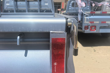 ��������Q����ʽ 1.6L���� 120���� 2.5��˫������΢��ͼƬ