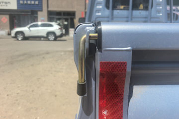 ��������Q����ʽ 1.6L���� 120���� 2.5��˫������΢��ͼƬ