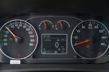 ʱ���캽M5 4.26�׵��Ŵ��綯��ʽ�Ῠ ����ʱ��100.96kWhͼƬ