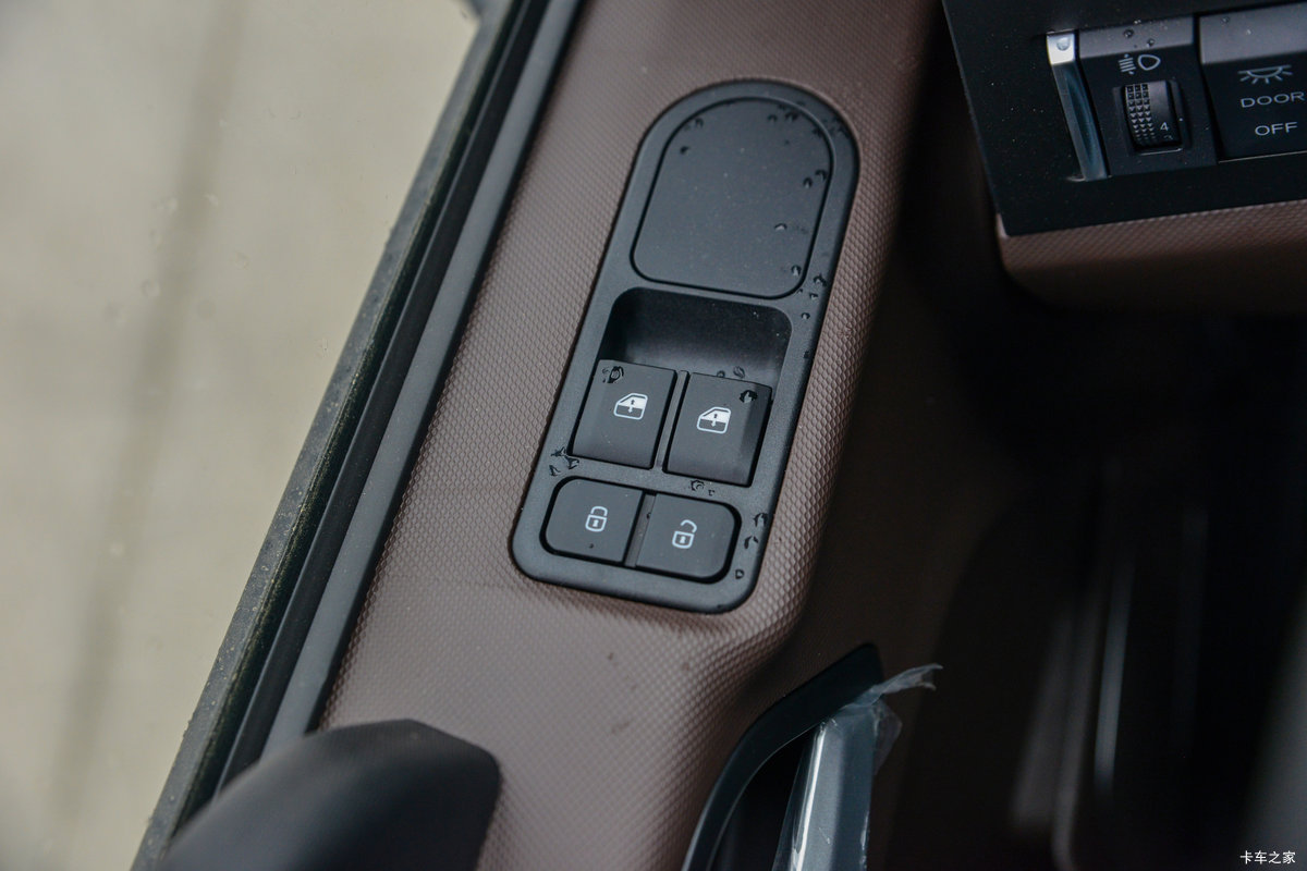�����;F3 2.2L���� 150���� 5�� 4.2�׵��������Ῠ��ʻ��                                               