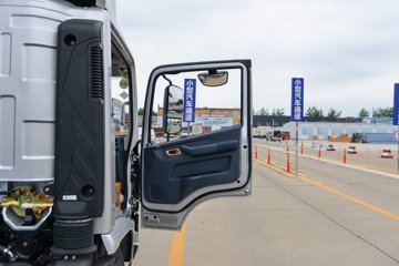 ���桤��X7 ���ذ� 3L LNG 140���� ��ʿ��8�� 4.18�׵��Ų�դʽ�ῨͼƬ