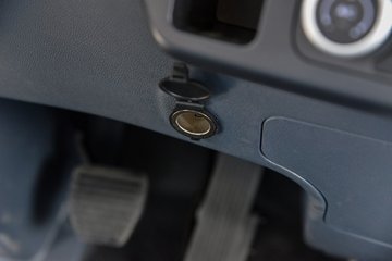 ���桤��X7 ���ذ� 3L LNG 140���� ��ʿ��8�� 4.18�׵��Ų�դʽ�ῨͼƬ