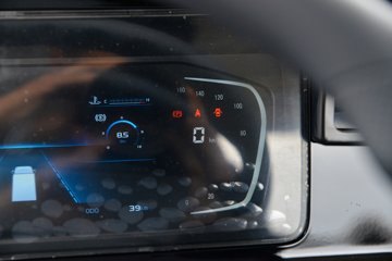 ���桤��X7 ���ذ� 3L LNG 140���� ��ʿ��8�� 4.18�׵��Ų�դʽ�ῨͼƬ