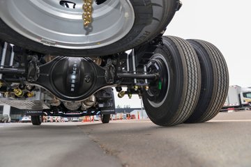 ���桤��X7 ���ذ� 3L LNG 140���� ��ʿ��8�� 4.18�׵��Ų�դʽ�ῨͼƬ