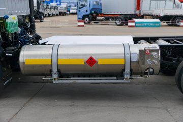 ���桤��X7 ���ذ� 3L LNG 140���� ��ʿ��8�� 4.18�׵��Ų�դʽ�ῨͼƬ