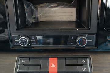 ��Ż�6G H5 2.5L���� 170���� ��ʿ��8�� 4.16�׵��Ų�դʽ�ῨͼƬ