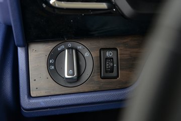 ��Ż�6G H5 2.5L���� 170���� ��ʿ��8�� 4.16�׵��Ų�դʽ�ῨͼƬ