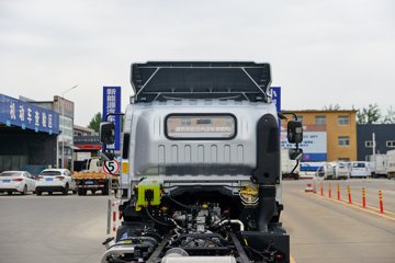 �������ó�����G1 3.6L���� 177���� 4X2 ��ʿ��8�� 4.5�׵��Ų�դʽ�ػ���ͼƬ