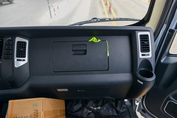 �������ó�����G1 3.6L���� 177���� 4X2 ��ʿ��8�� 4.5�׵��Ų�դʽ�ػ���ͼƬ