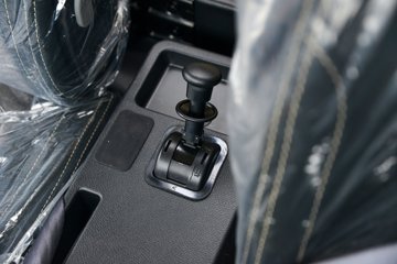�������ó�����G1 3.6L���� 177���� 4X2 ��ʿ��8�� 4.5�׵��Ų�դʽ�ػ���ͼƬ