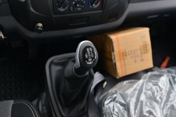 �������ó�����G1 3.6L���� 177���� 4X2 ��ʿ��8�� 4.5�׵��Ų�դʽ�ػ���ͼƬ