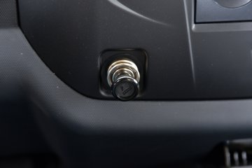 �������ó�����G1 3.6L���� 177���� 4X2 ��ʿ��8�� 4.5�׵��Ų�դʽ�ػ���ͼƬ