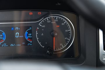 �������ó�����G1 3.6L���� 177���� 4X2 ��ʿ��8�� 4.5�׵��Ų�դʽ�ػ���ͼƬ