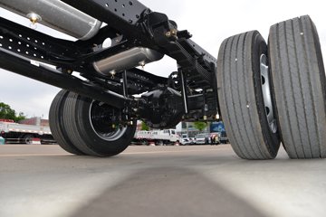 �������ó�����G1 3.6L���� 177���� 4X2 ��ʿ��8�� 4.5�׵��Ų�դʽ�ػ���ͼƬ
