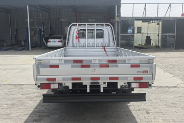 ������Խ ���� �콢�� 1.6L���� 120���� ������5�� 3.8�׵�������΢��ͼƬ