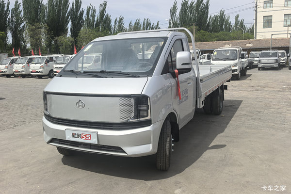 优惠0.2万 重庆市星塔载货车火热促销中