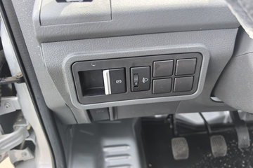 ������Խ ���� �콢�� 1.6L���� 120���� ������5�� 3.8�׵�������΢��ͼƬ