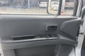 ������Խ ���� �콢�� 1.6L���� 120���� ������5�� 3.8�׵�������΢��ͼƬ