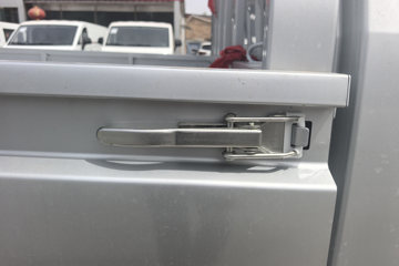 ������Խ ���� �콢�� 1.6L���� 120���� ������5�� 3.8�׵�������΢��ͼƬ