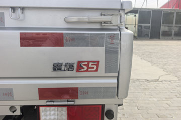 ������Խ ���� �콢�� 1.6L���� 120���� ������5�� 3.8�׵�������΢��ͼƬ