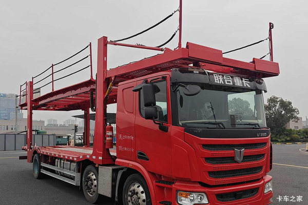 联合重卡轿运车 350马力 6X2 车辆运输车
